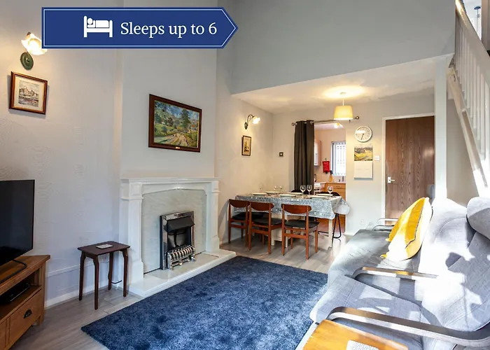 Spacious House In Sheffield - Great Location!