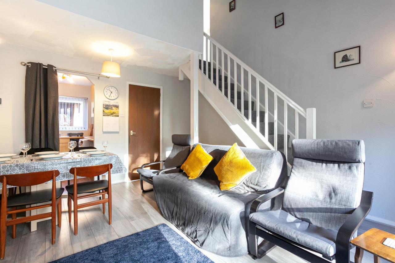 Apartment Spacious House In - Great Location! *